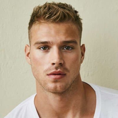 Matthew Noszka Photo