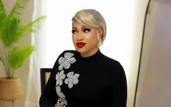 Queeneth Hilbert Photo