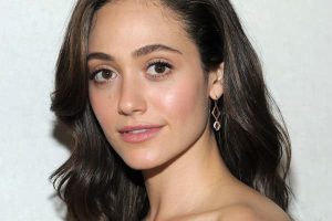 Emmy Rossum Wiki, Height, Age, Parents, Siblings, Wife, Net Worth, Career, Furious